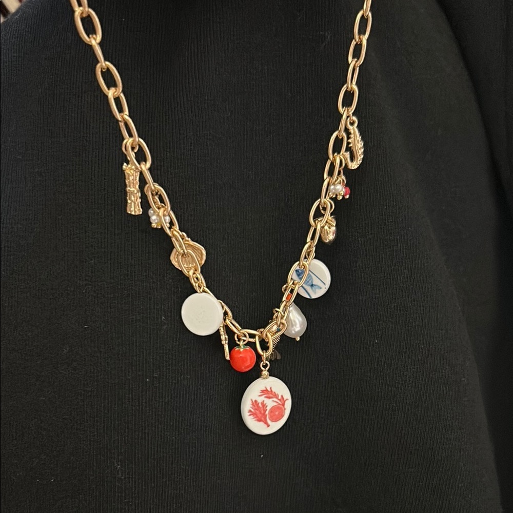 Universal thread necklace
